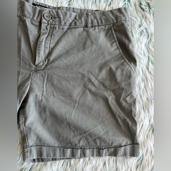 Nicole Miller Original Shorts, Size 14 - Picture 7 of 10